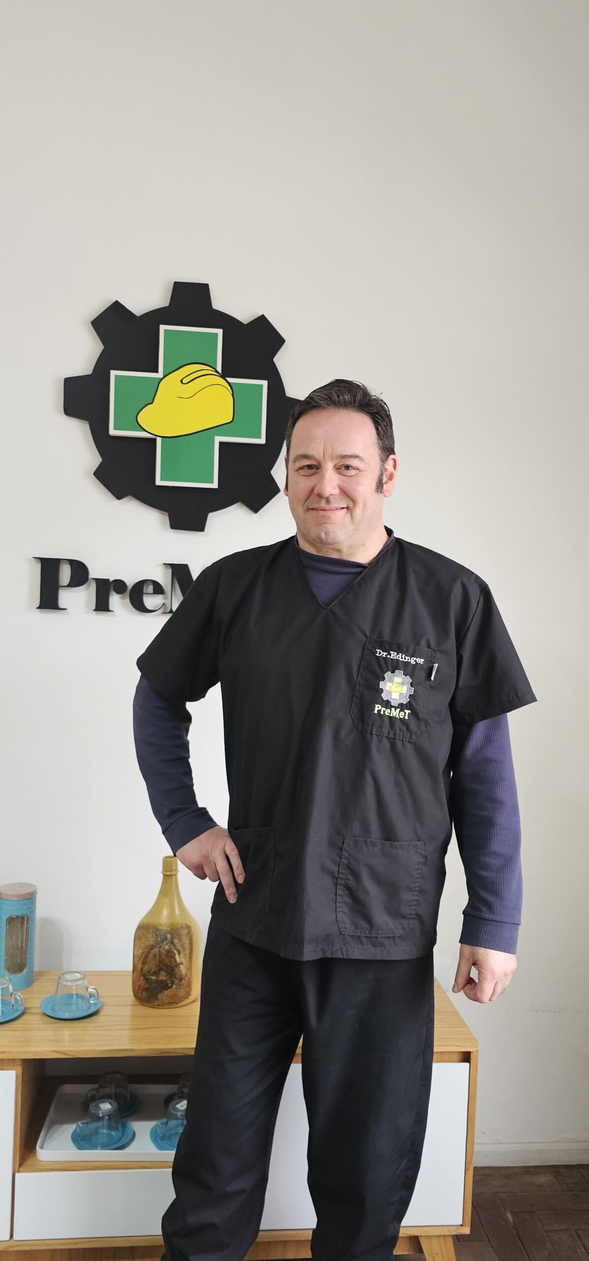 Dr. Juan Carlos Edinger